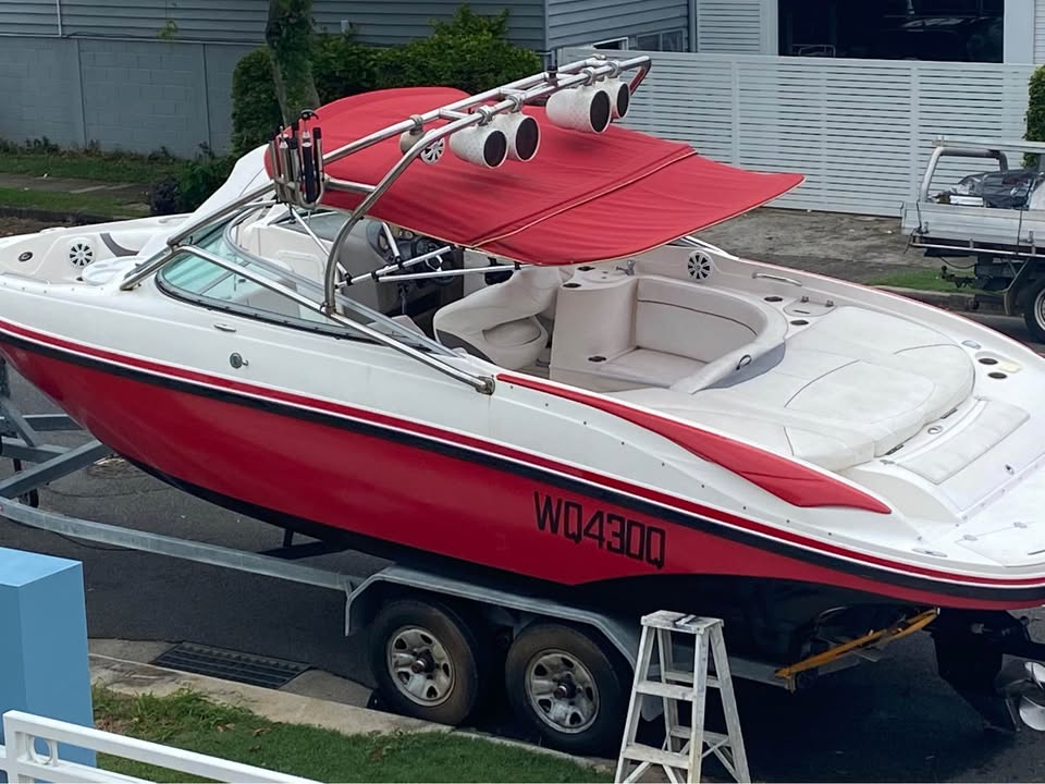 2008 Rinker 7.9